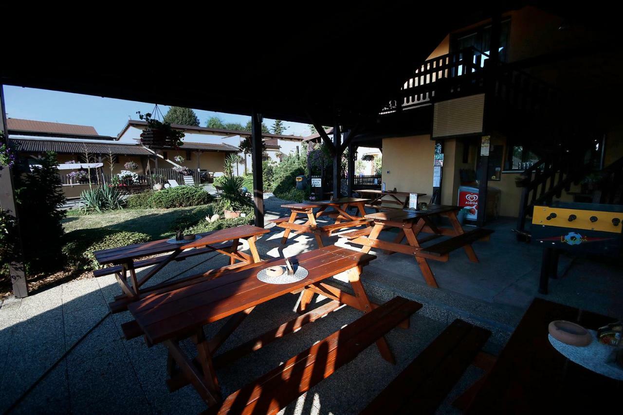Areál Pauli Ceska Skalice Exterior foto